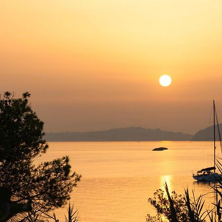 Casamicciola Terme Nelinda Waterfront Accommodation מראה חיצוני תמונה