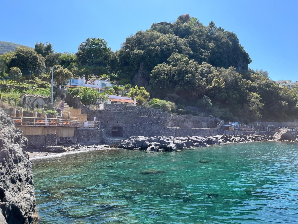 Casamicciola Terme Nelinda Waterfront Accommodation מראה חיצוני תמונה