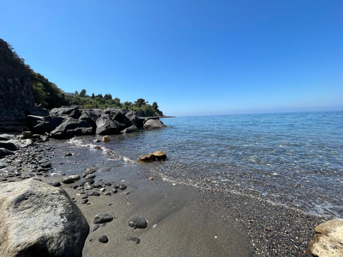 Casamicciola Terme Nelinda Waterfront Accommodation מראה חיצוני תמונה