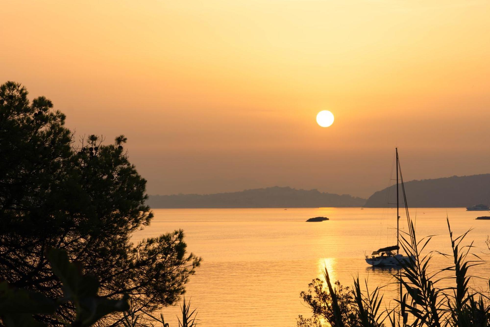 Casamicciola Terme Nelinda Waterfront Accommodation מראה חיצוני תמונה