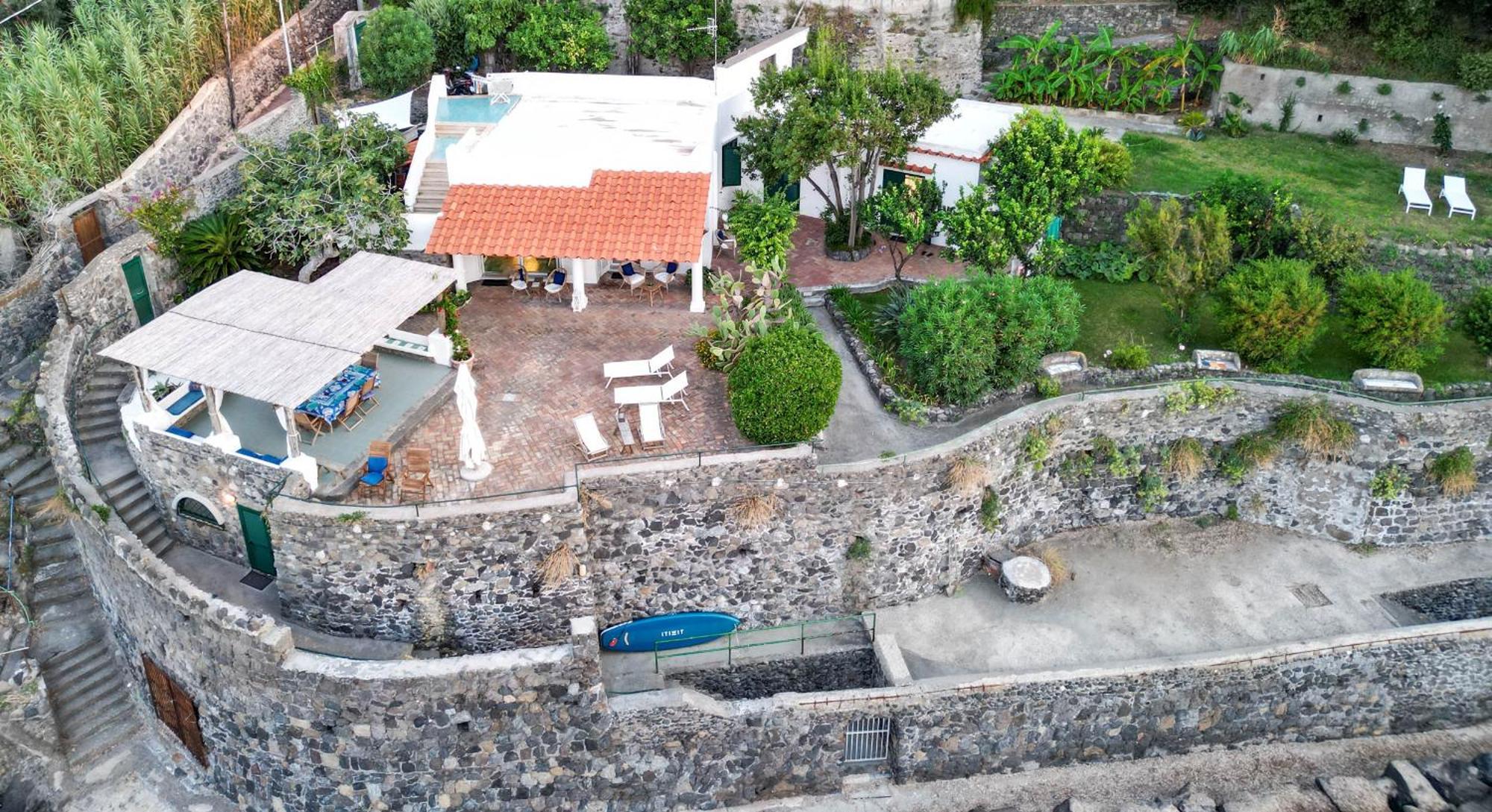 Casamicciola Terme Nelinda Waterfront Accommodation מראה חיצוני תמונה